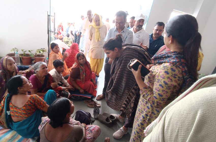  जिलाधिकारी श्रीमती सोनिका ने ऋषिकेश में बनाए चारधाम यात्रा ट्रांजिट कैंप पंहुचकर व्यवस्थाओं का जायजा लिया।