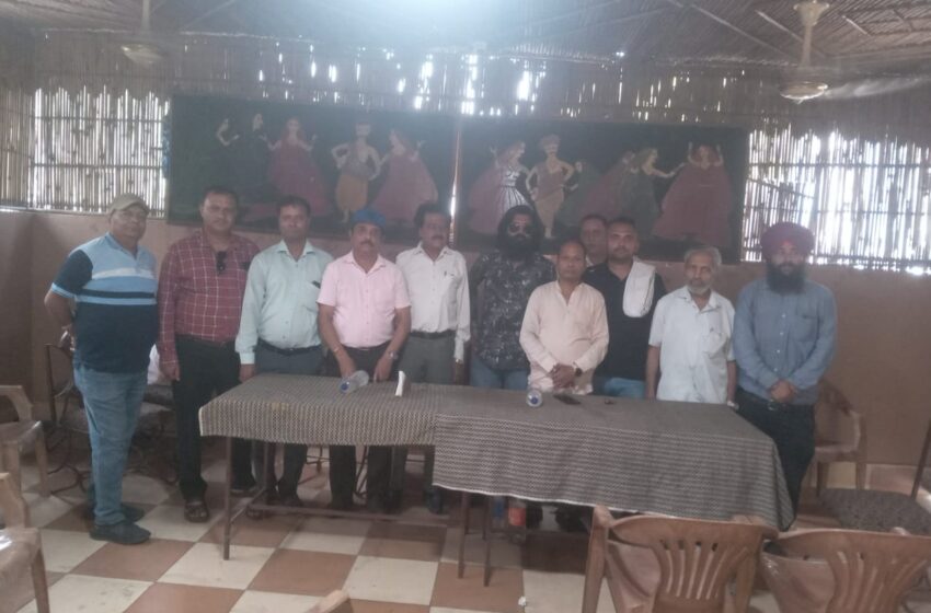  भारतीय किसान यूनियन लोक शक्ति के राष्ट्रीय प्रवक्ता विकास गर्ग ने कहा की किसानों की माँग और मुद्दों को लेकर शासन प्रसाशन जायेंगे।