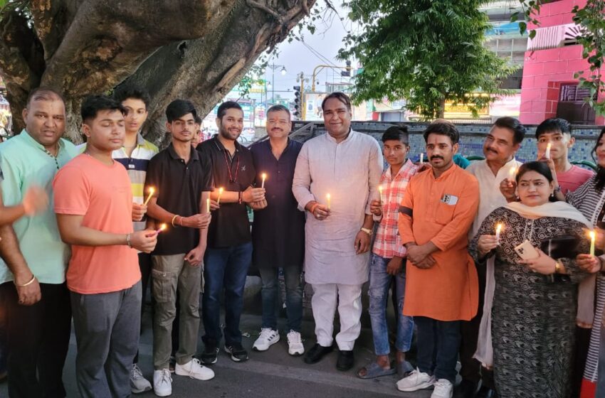  भारतीय जनता पार्टी ने 1975 में कांग्रेस के आपातकाल घोषित किया,जिसमें लोकतंत्र की हत्या की हुई, उसको लेकर एक कार्यक्रम आयोजित किया। 