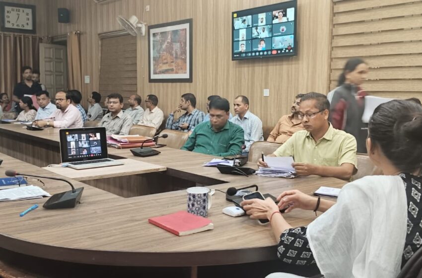  जिलाधिकारी श्रीमती सोनिका ने मानसून के दृष्टिगत समस्त उप जिलाधिकारियों एवं तहसीलदारों की वीडियो कांफ्रेंस के माध्यम से समीक्षा बैठक ली।