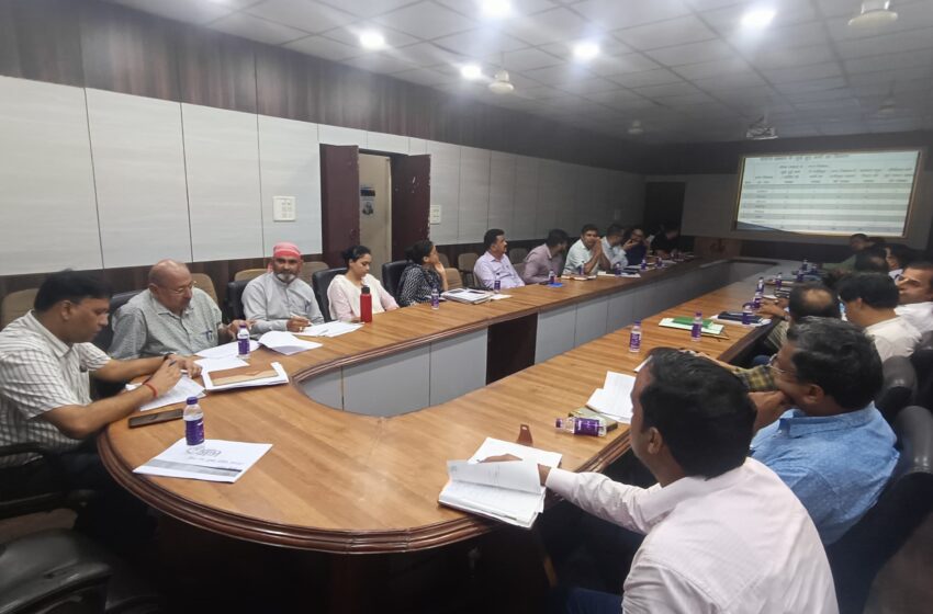  जिला विकास अधिकारी सुनिल कुमार ने जिला गंगा सुरक्षा समिति की बैठक आयोजित की। 