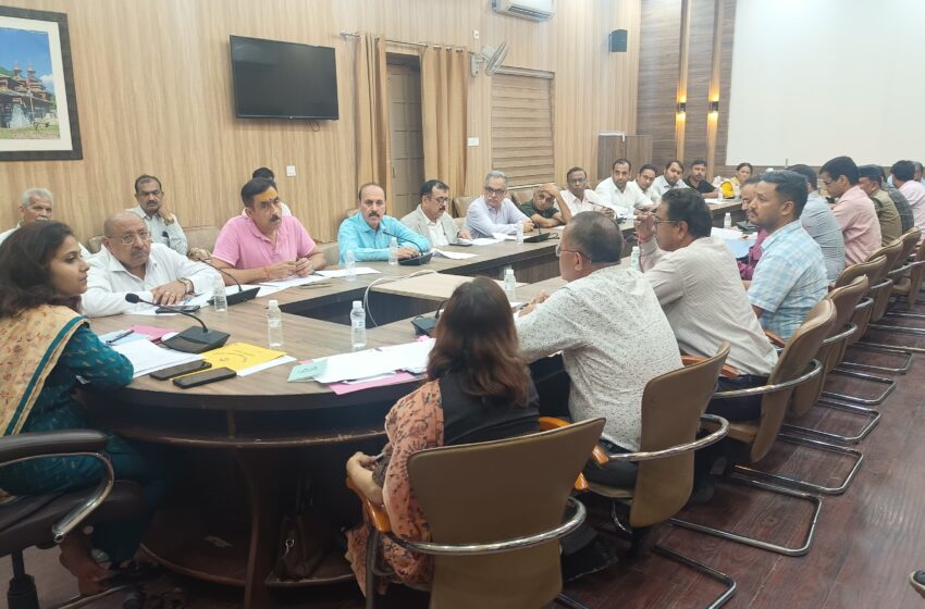  मुख्य विकास अधिकारी सुश्री झरना कमठान की अध्यक्षता में उद्योग मित्र समिति की बैठक का आयोजन किया।