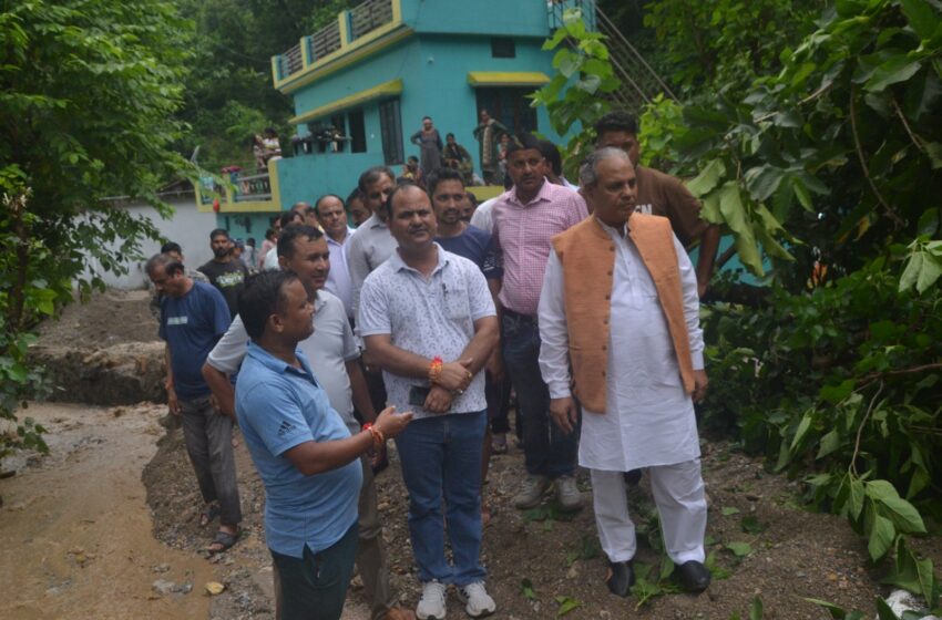  राज्य आपदा प्रबंधन प्राधिकरण के उपाध्यक्ष श्री विनय रोहिला ने ग्राम मालदेवता, सेरकी, सिरवालगढ का निरीक्षण किया।
