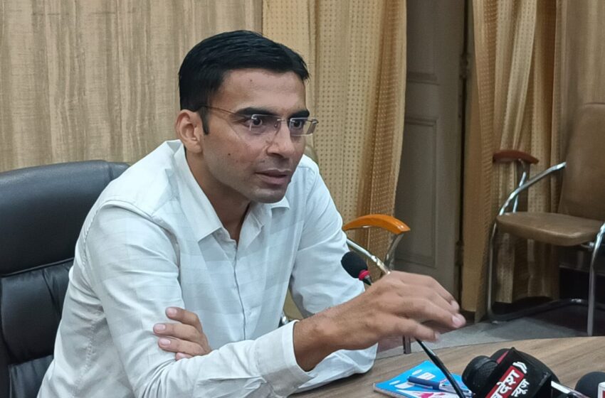  नव नियुक्त जिलाधिकारी श्री सविन बंसल ने जिलाधिकारी देहरादून का पदभार ग्रहण किया।