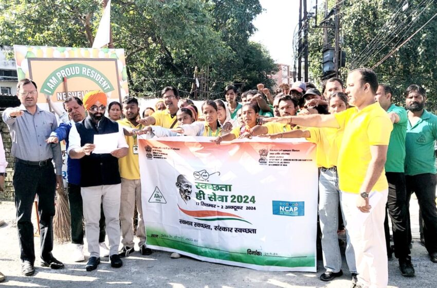  स्वच्छता सेवा पखवाड़े में आज नेशविला रोड पर स्वच्छता अभियान चलाया।