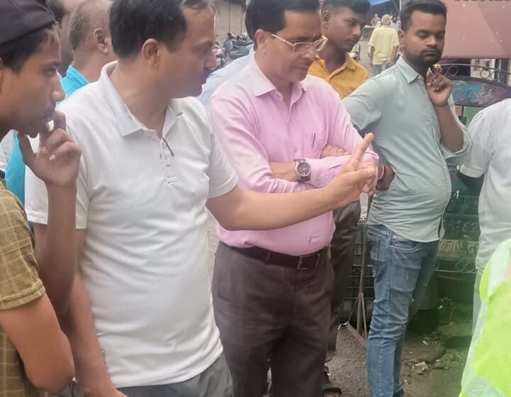  जिलाधिकारी सविन बंसल द्वारा सफाई व्यवस्था का निरीक्षण कर सिंगल यूज प्लाटिक के विरूद्ध अभियान चलाने के निर्देश दिए।