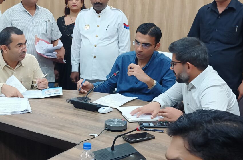  जिलाधिकारी सविन बंसल ने जनसुनवाई का आयोजन किया।