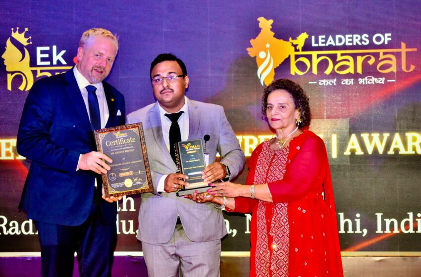  लीडर ऑफ़ भारत के समारोह में देवव्रत गोस्वामी, प्राइवेट इन्वेस्टिगेटर इंडिया को दी पायनियर ऑफ़ इन्वेस्टीगेशन इंडिया अवार्ड से प्रेसिडेंट ऑफ़ लिबरलैंड विट जेडलिल्का द्वारा सम्मानित किया गया।