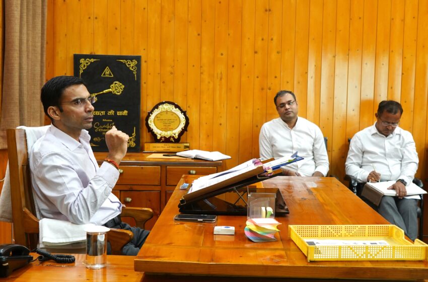  नहीं रहेगा दून में अब रात में अंधेरा, जिलाधिकारी सविन बंसल ने स्ट्रीट लाइट मरम्मत को चार जोन में बांटा शहर, 4 नोडल अधिकारी किए नामित।