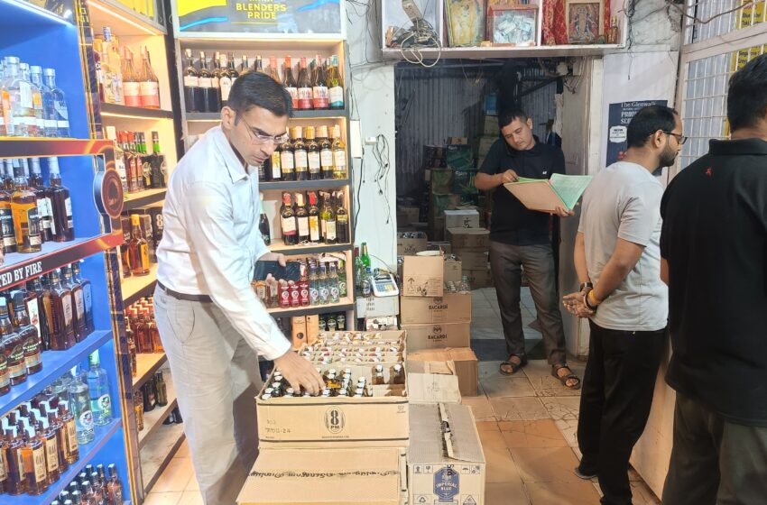  विदेशी मदिरा की दुकानो में ऑवर रेटिंग के संबंध में औचक निरीक्षण किया।