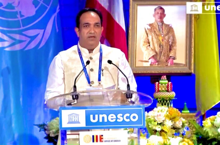  विश्व बौद्ध संघ और UNESCO पीस चेयर्स के सहयोग से पेरिस के UNESCO मुख्यालय में विश्व के आध्यात्मिक नेताओं, विद्वानों और शांति समर्थकों ने भाग लिया।
