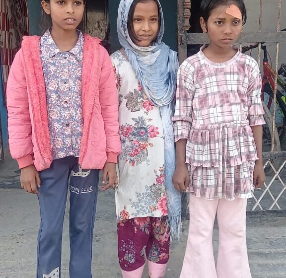  राजकीय उच्चतर माध्यमिक विद्यालय रामपुर कला की छत का प्लास्टर गिरने से छात्राएं घायल।