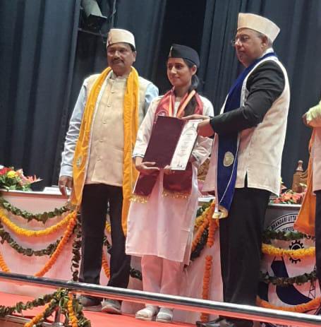  गुरु राम दास इंस्टिट्यूट ऑफ़ मैनेजमेंट एंड टेक्नोलॉजी, देहरादून के पांच छात्र छात्राओं ने शिक्षा के क्षेत्र में राज्य स्तर की मेरिट लिस्ट में झण्डे गाड़े ।