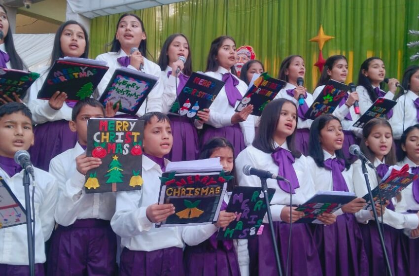  अगापे मिशन स्कूल ऋषिकेश ने अपना वार्षिक उत्सव एवं क्रिसमस सेलिब्रेशन मनाया।