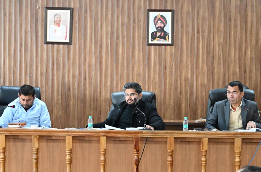  नगर निकाय निर्वाचन 2024 को निष्पक्ष एवं पारदर्शिता के साथ संपादन करने हेतु मुख्य विकास अधिकारी/ उप जिलानिर्वाचन अधिकारी अभिनव शाह की अध्यक्षता में आरओ/ एआरओ हेतु प्रशिक्षण कार्यक्रम आयोजित किया गया।