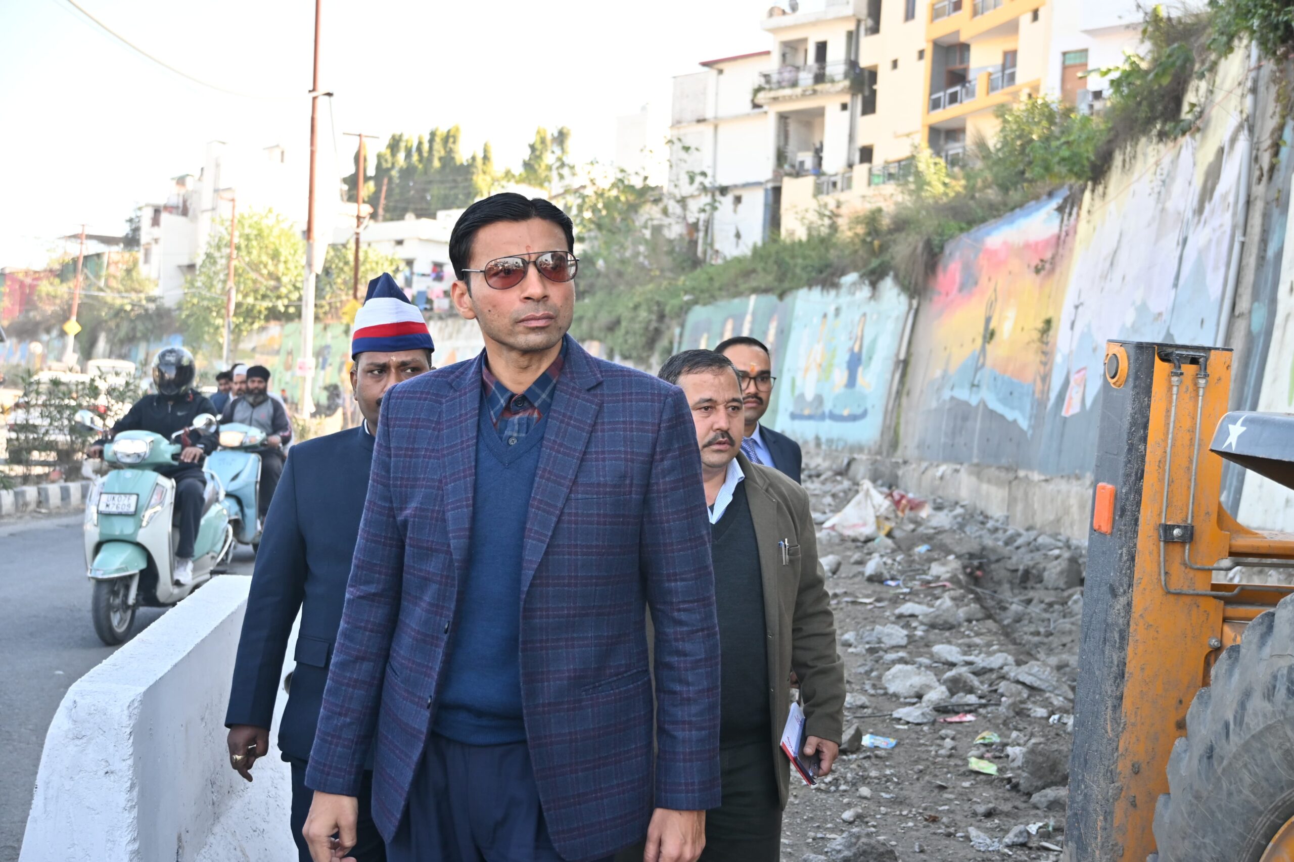  जिलाधिकारी सविन बंसल की सक्रियता से रफ्तार पकड़ रहे हैं विकास कार्य, वर्षो से लम्बित भूमि विवाद सुलझाकर शुभारम्भ कराया एनएच का निर्माण कार्य। 