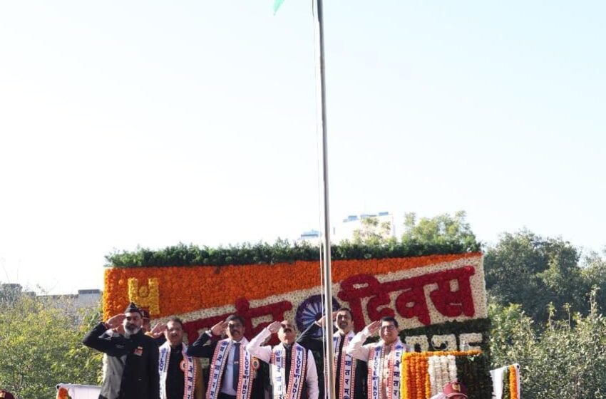  पीएनबी ने  76वां गणतंत्र दिवस धूमधाम से मनाया।