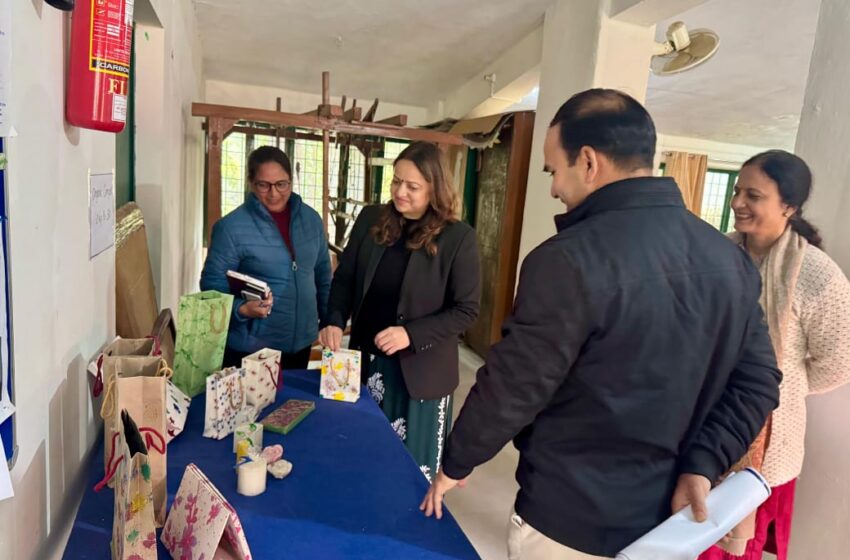  माo उत्तराखण्ड राज्य विधिक सेवा प्राधिकरण,नैनीताल एवं माननीय जिला न्यायाधीश/अध्यक्ष जिला विधिक सेवा प्राधिकरण  सचिव जिला विधिक सेवा प्राधिकरण श्रीमती सीमा डुँगराकोटी द्वारा राफेल सेंटर का निरीक्षण किया गया।