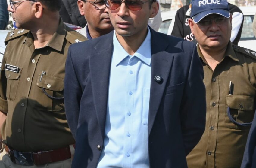  जिलाधिकारी सविन बंसल ने कहा कि जनपद में कोई भी बालिका धन की कमी से नहीं रहेगी शिक्षा से वंचित।