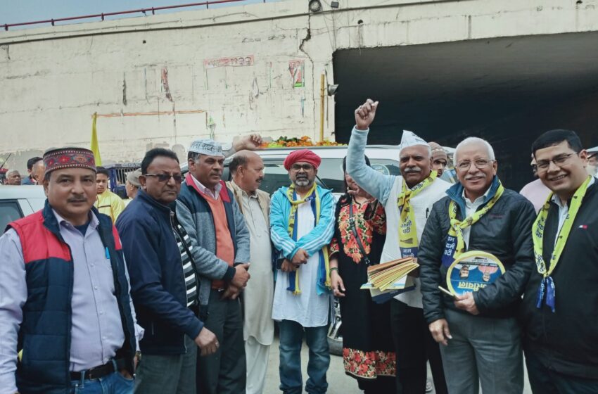  दिल्ली चुनाव में AAP देहरादून धर्मपुर विधानसभा टीम ने करावलनगर विधानसभा में किया एक सप्ताह प्रचार।