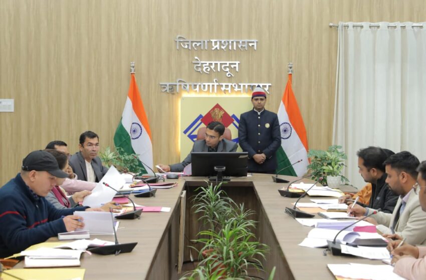  जिलाधिकारी सविन बंसल ने धारा 166,167 अंतर्गत 750 बीघा भूमि पर कब्जा वापसी शुरू किया।