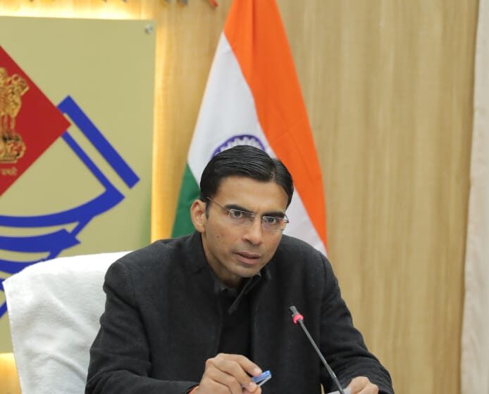  जिलाधिकारी सविन बंसल ने कहा कि वन पंचायत हमारे हिमालय संरक्षक, उनके मौलिक अधिकारों से करेंगे संपन्न।