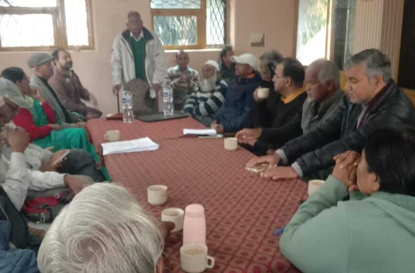  राज्य के अनेक जन संगठनों एवं विपक्षी दलों के प्रतिनिधियों ने बैठक की।