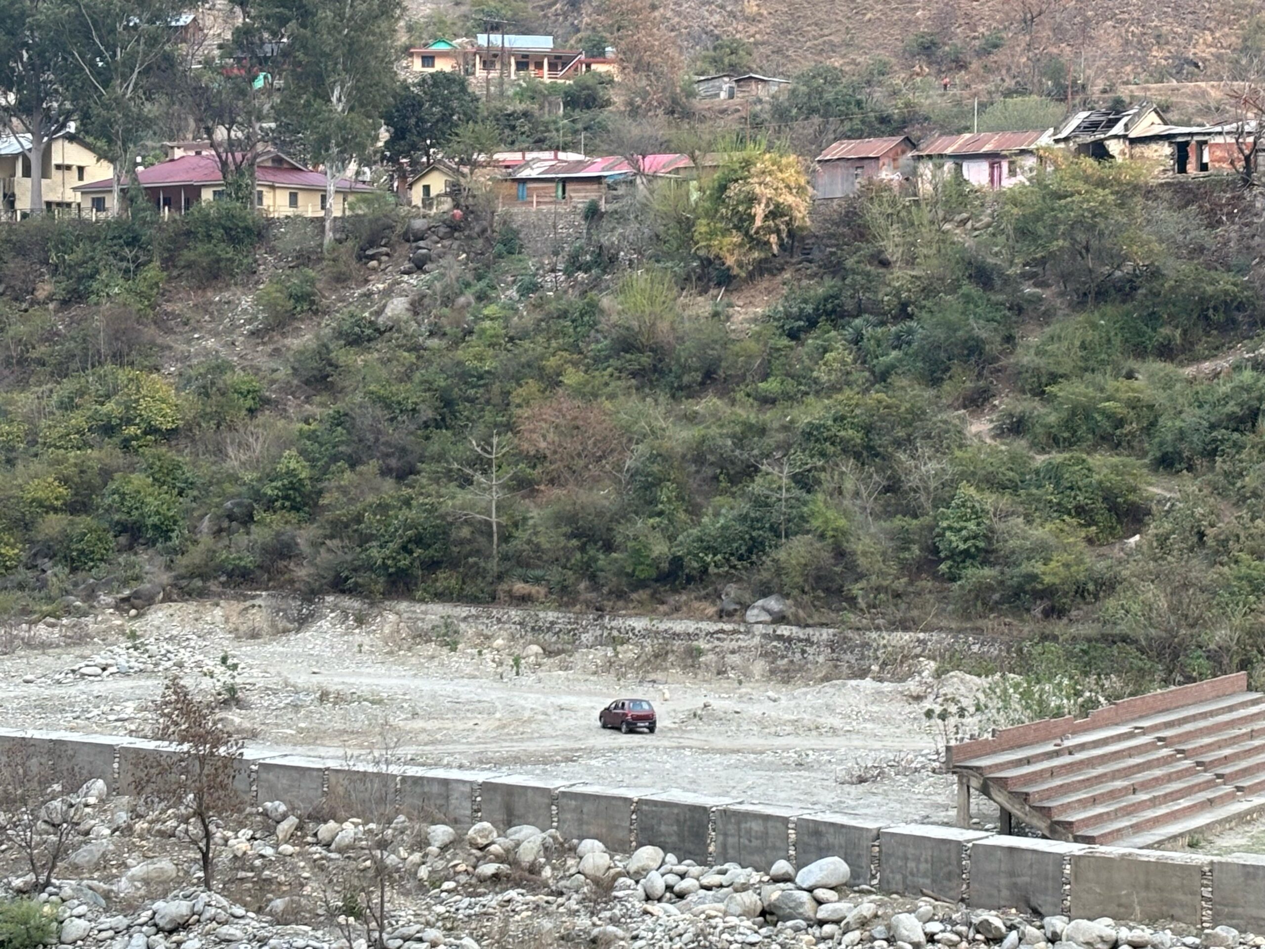  मुख्यमंत्री पुष्कर सिंह धामी ने दिए जिलाधिकारी सविन बंसल को निर्देश क्षेत्र की समस्या का करे, प्राथमिकता से निदान।