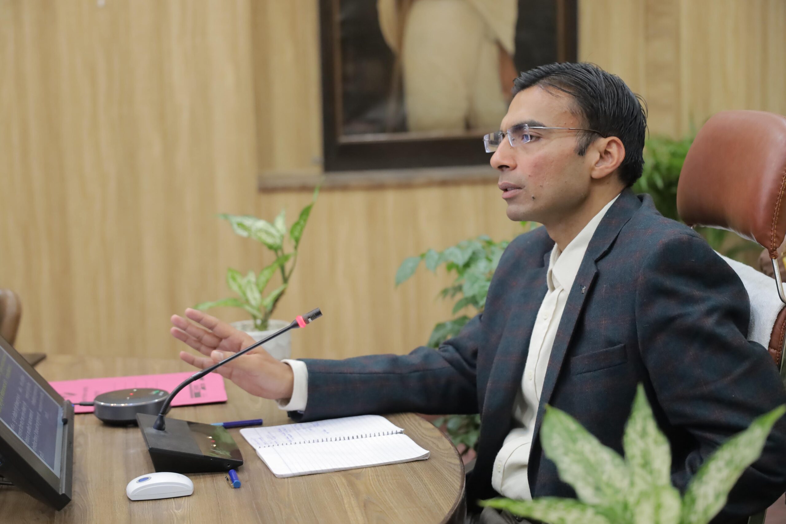  मुख्यमंत्री पुष्कर सिंह धामी की प्ररेणा से प्रथमबार जिला प्रशासन जल्द देने जा रहा है प्रत्येक वन पंचायत को 15 -15 हजार की सौगात।