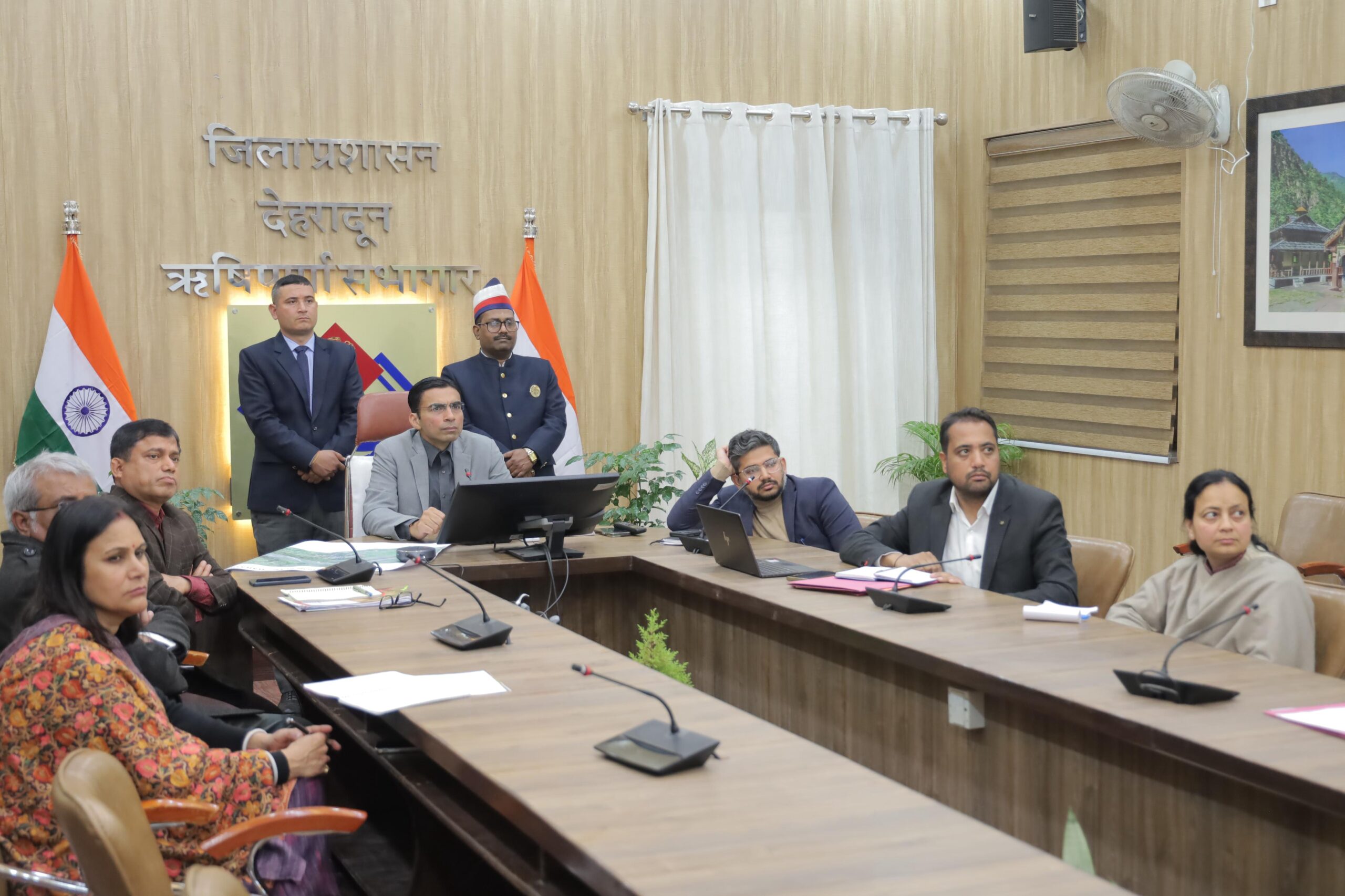  जिलाधिकारी सविन बंसल ने कहा कि पावन हनोल सिर्फ टूरिस्ट डेस्टिनेशन नहीं, हमारी आस्था संस्कृति का प्रतीत।