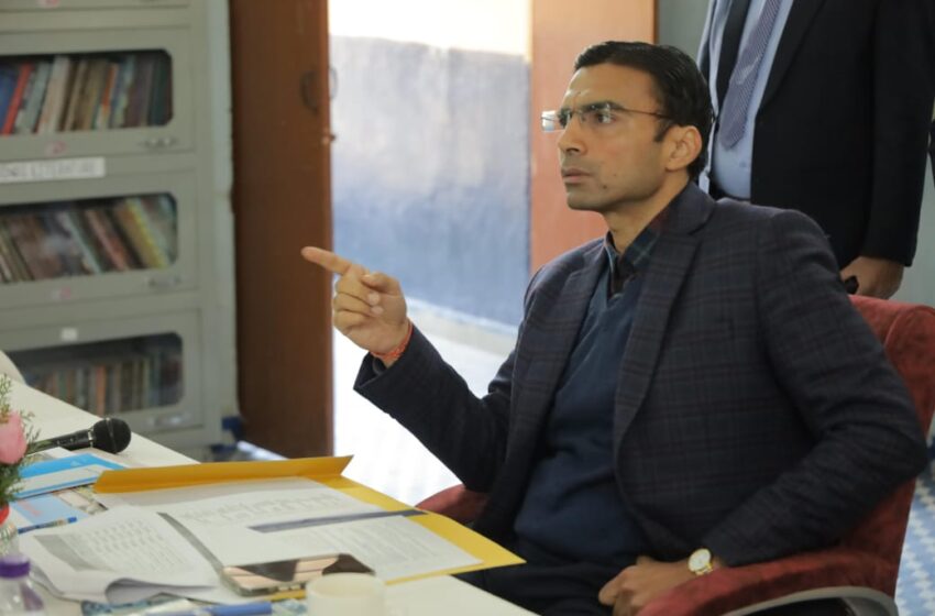 मा0 मुख्यमंत्री के विकसित उत्तराखंड की संकल्प को साकार करने में अग्रसर जिलाधिकारी सविन बंसल।