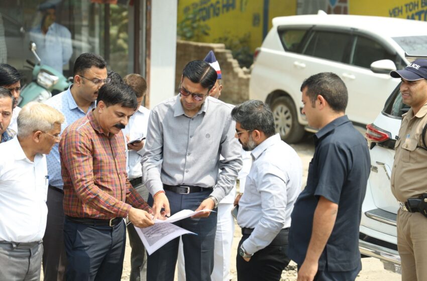 मुख्यमंत्री पुष्कर सिंह धामी के निर्देश पर अपनी नवरचित आईएसबीटी ड्रेनेज प्लान को लेकर जिलाधिकारी सविन बंसल गंभीर।