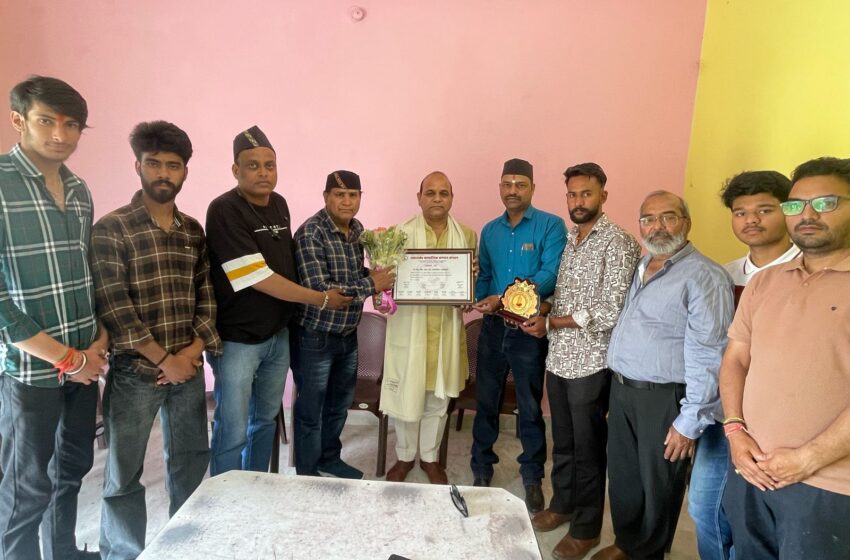 उत्तराखंड सामाजिक सम्मान संगठन ने किया सामाजिक कार्यकर्ता बीर सिंह पंवार का किया सम्मान।