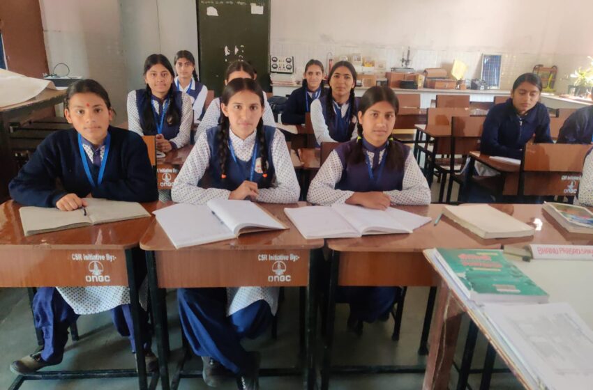 मुख्यमंत्री पुष्कर सिंह धामी की सकारात्मक ऊर्जा से जिलाधिकारी सविन बंसल का प्रोजेक्ट उत्कर्ष हिट, सरकारी स्कूल आधुनिकता की ओर।