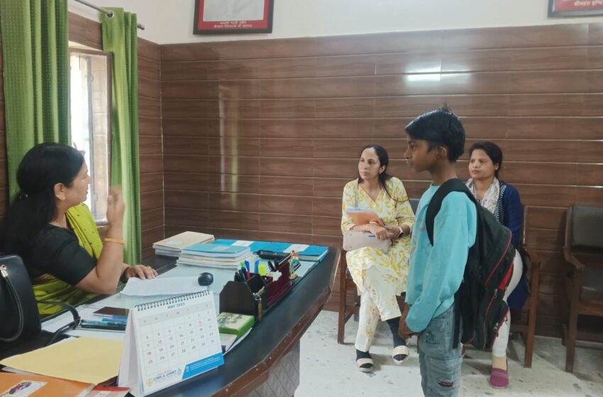 जिलाधिकारी सविन बसंल ने कृष्णा की स्कूल में दाखिले के लिए मुख्य शिक्षा अधिकारी तथा उनके कानों के आपरेशन के लिए मुख्य चिकित्साधिकारी को निर्देशित किया।
