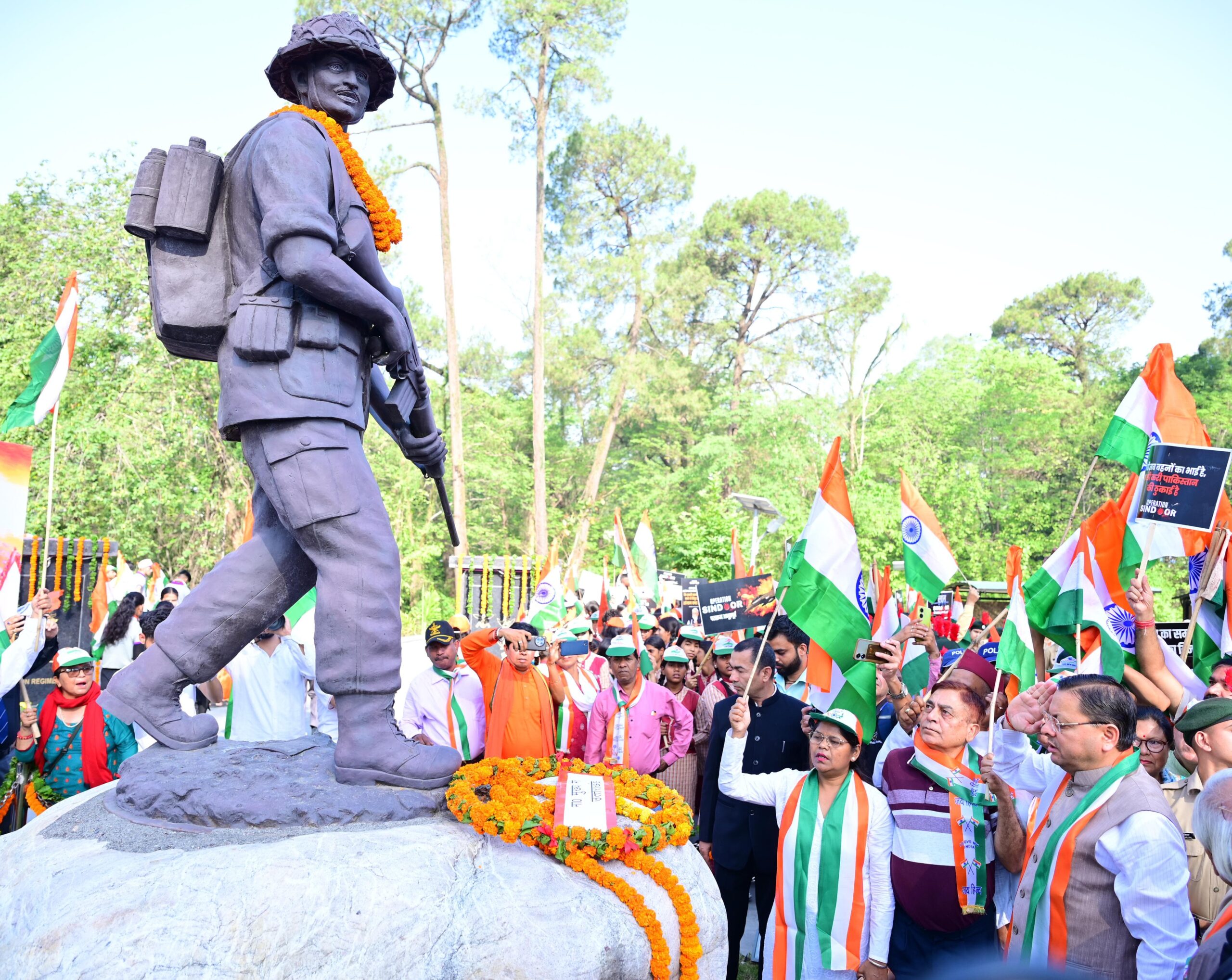 मुख्यमंत्री श्री पुष्कर सिंह धामी के नेतृत्व में “तिरंगा शौर्य सम्मान यात्रा” का किया गया भव्य आयोजन।