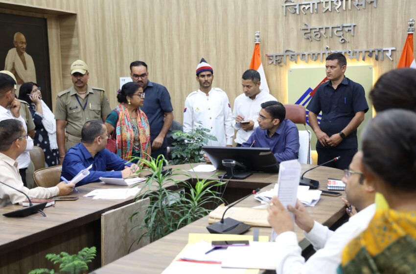  मा0 मुख्यमंत्री के पगचिन्ह पर जिलाधिकारी सविन बंसल के जनदर्शन में लोगों का का बढता अटूट विश्वास।