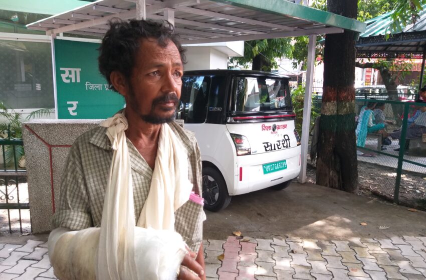  जिलाधिकारी सविन बंसल ने एक बार फिर पेश की मानवता की मिसाल, असहाय, अनाथ और लाचार राजू को दिया सहारा।