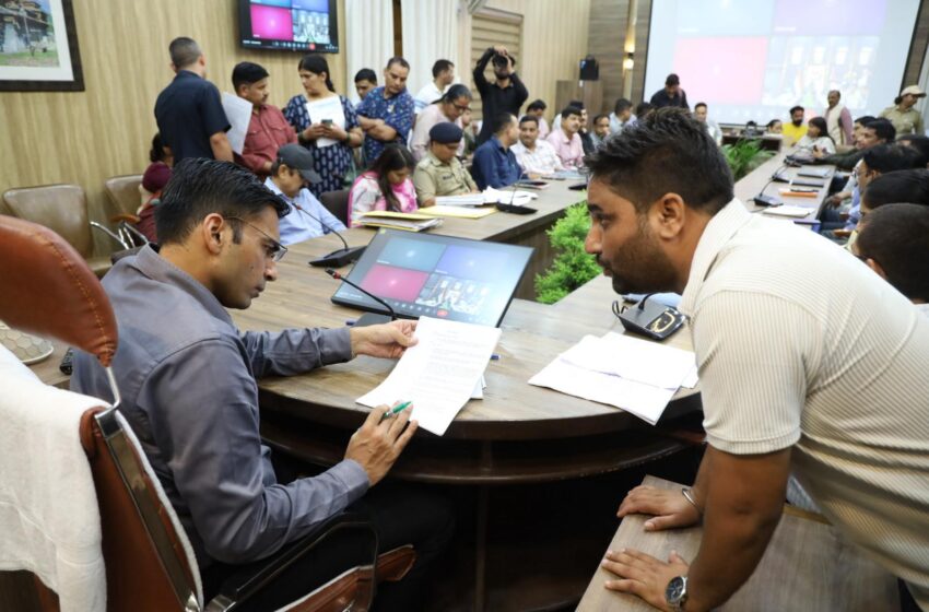  टिहरी बांध विस्थापितों के भू आवंटन घोटालेबाजों को जेल भेजने की तैयारी में जिला प्रशासन।