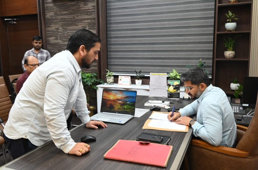  मतगणना को लेकर कार्मिकों का तीसरा रेंडमाइजेशन संपन्न।