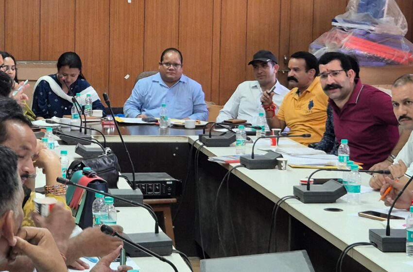  जिला शिक्षाधिकारी (बेसिक) श्री प्रेम लाल भारती की अध्यक्षता में उत्तराखंड के अंतर्गत वर्ष 2025-2026 में होने वाली विभिन्न स्तरीय क्रीड़ा प्रतियोगिताओ को सम्पन्न करवाने हेतु बैठक हुई सम्पन्न।