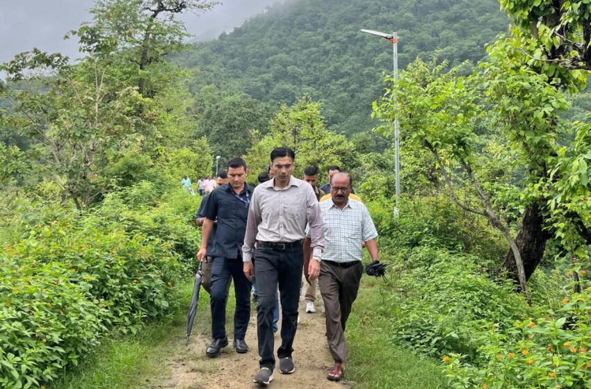  जनपद के सुदूर ग्रामीण क्षेत्र नागथात अंतर्गत 15 सितम्बर को डीएम सविन बंसल बहुउद्देशीय शिविर के माध्यम से जनमानस को करेंगे योजनाओं से लाभान्वित।