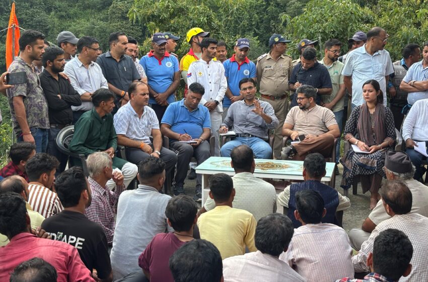  आपदाग्रस्त सभी क्षेत्रों में भ्रमण; टीम कॉर्डिनेशन; रिलिफ रेस्क्यू आपरेशन ऑन ग्राउण्ड करने के पश्चात अब डीएम ने कराई नुकसान की गणनाः।