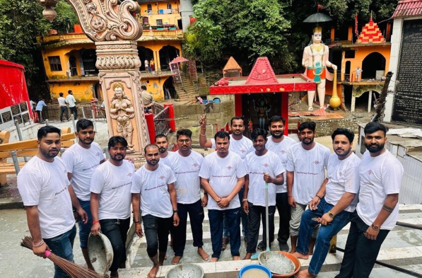  तमसा नदी का जलस्तर बढ़ने से टपकेश्वर मंदिर में पहली बार जलस्तर बढ़ा।