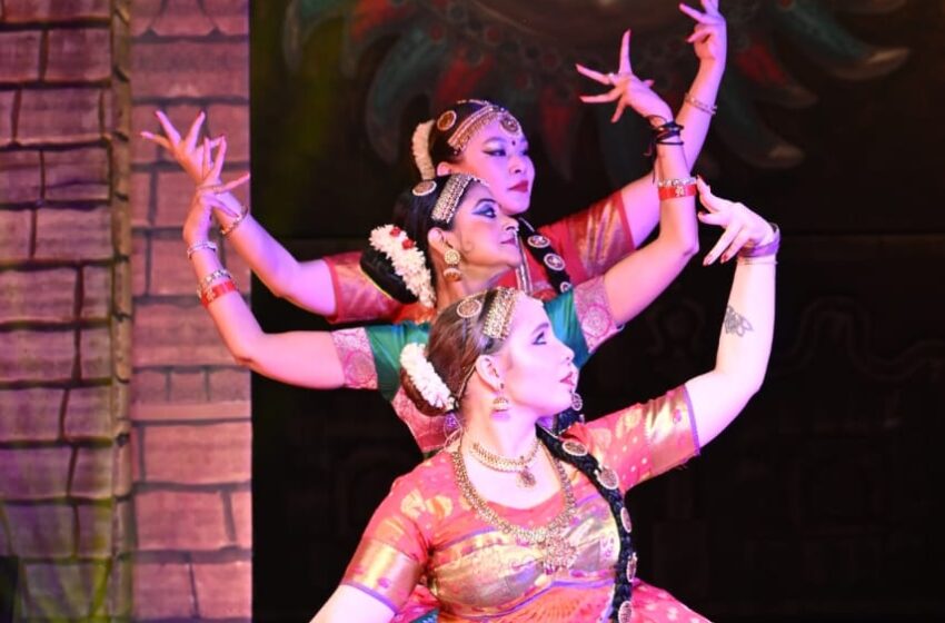  कुचिपुड़ी नृत्यांगना अरुणिमा कुमार की मनमोहक प्रस्तुति से विरासत में छाई भक्ति की लहर।