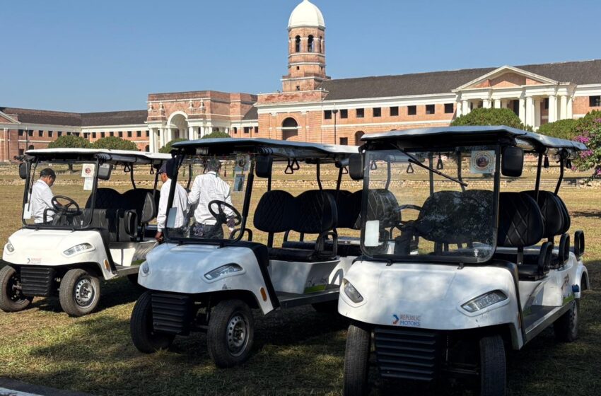  राज्य स्थापना दिवस में आंगतुकों की सुविधा को एफआरआई परिसर में तैनात रहे 15 शटल बस।