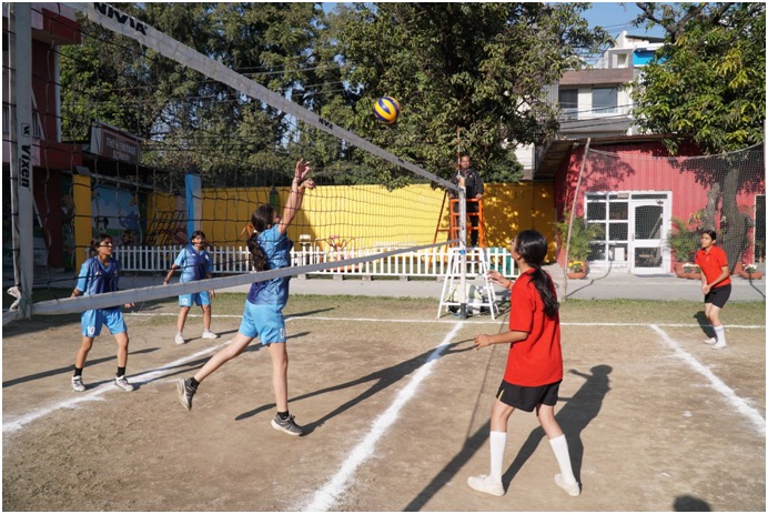  चौथा मिस्टर जॉन जे सूकिया मेमोरियल सीनियर गर्ल्स वॉलीबॉल टूर्नामेंट शुरु हुआ।