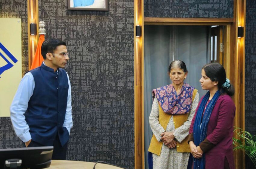  बिन पिता की निर्धन होनहार इंजीनियर बिटिया को प्रतिष्ठित संस्थान में बतौर लैब आफिसर्स नियुक्ति।