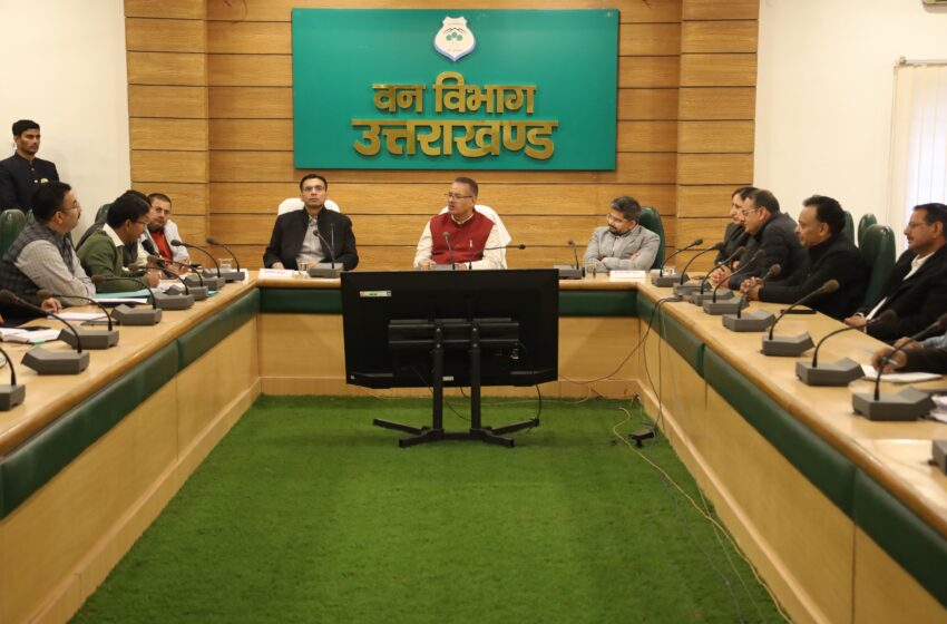  विंटर कार्निवाल 2025 -मंत्री गणेश जोशी ने समिति व प्रशासन संग की समीक्षा बैठक।