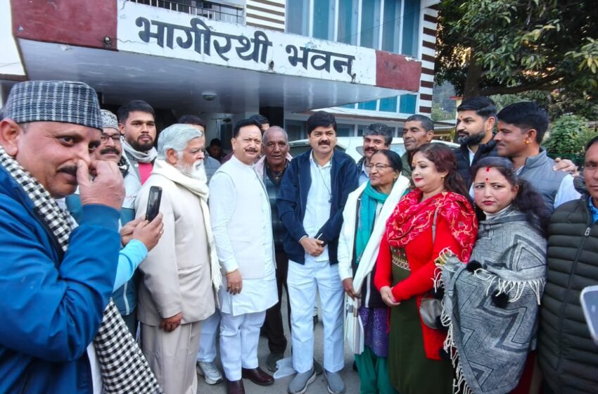  कांग्रेस के प्रदेश अध्यक्ष गणेश गोदियाल का उत्तरकाशी में कांग्रेस पार्टी के कार्यकर्ताओं ने गर्मजोशी से स्वागत किया।